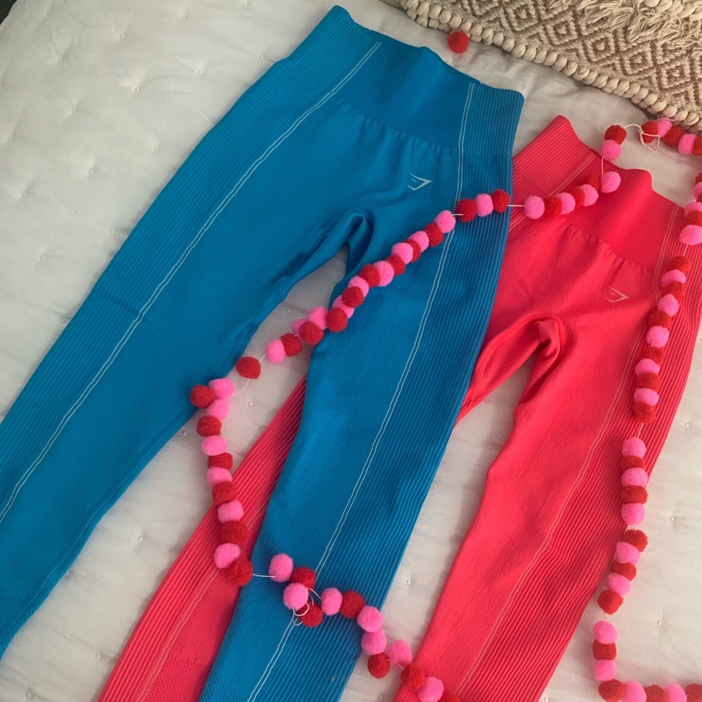 XS GYMSHARK LEGGINGS! 2 X $35!